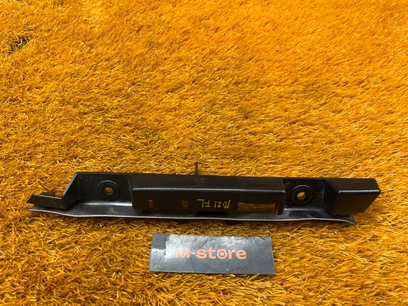 крепление бампера, 300 рублей, Красноярск