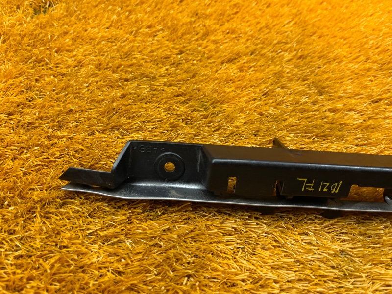 крепление бампера, 300 рублей, Красноярск