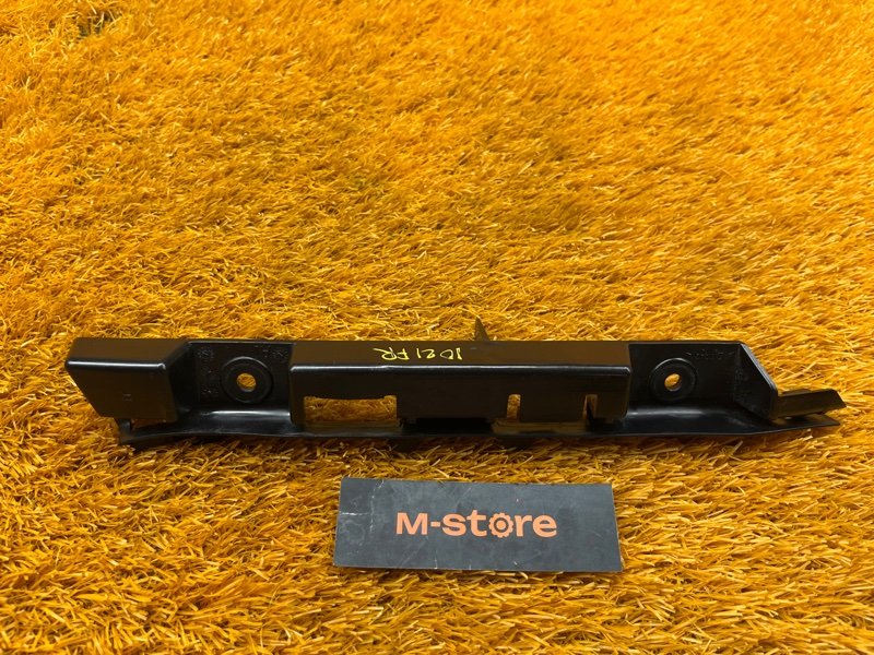 крепление бампера, 300 рублей, Красноярск