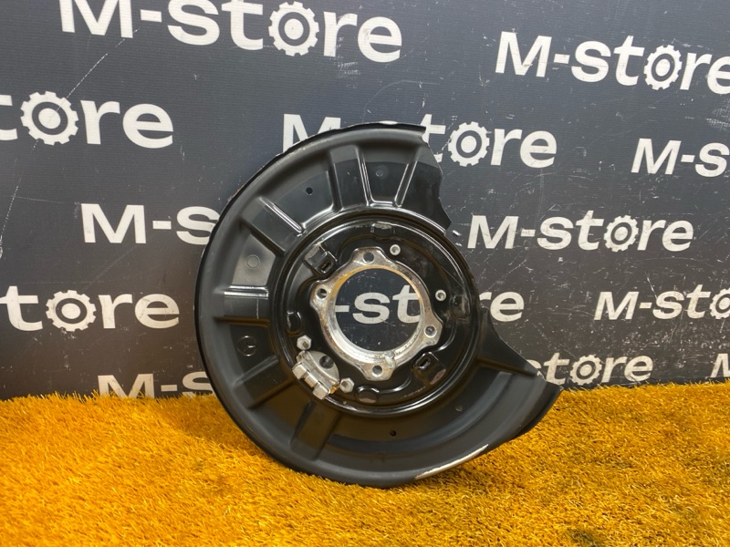 кулак поворотный, 1400 рублей, Красноярск