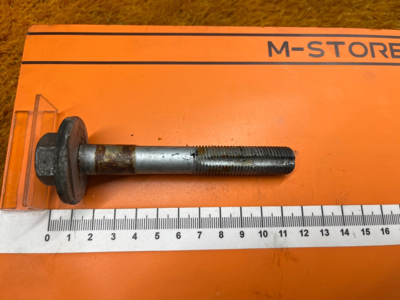 Болт развальный, 1000 рублей, Красноярск