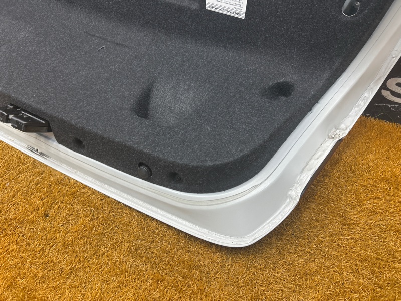 крышка багажника, 10000 рублей, Красноярск