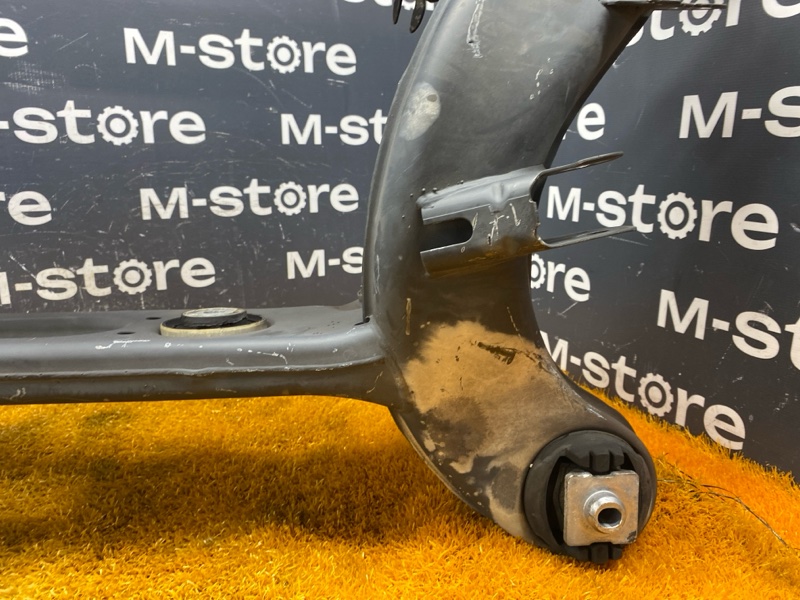 Балка поперечная (подрамник), 32000 рублей, Красноярск