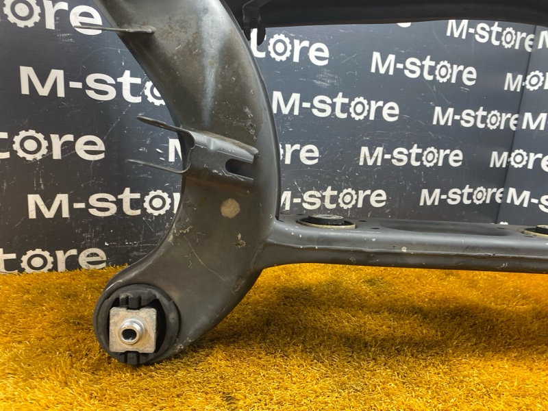 Балка поперечная (подрамник), 32000 рублей, Красноярск