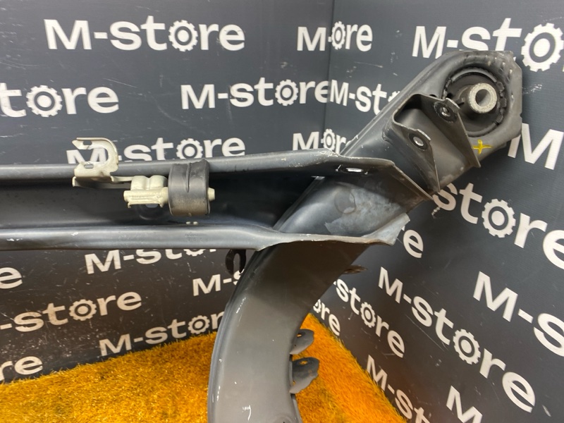 Балка поперечная (подрамник), 32000 рублей, Красноярск