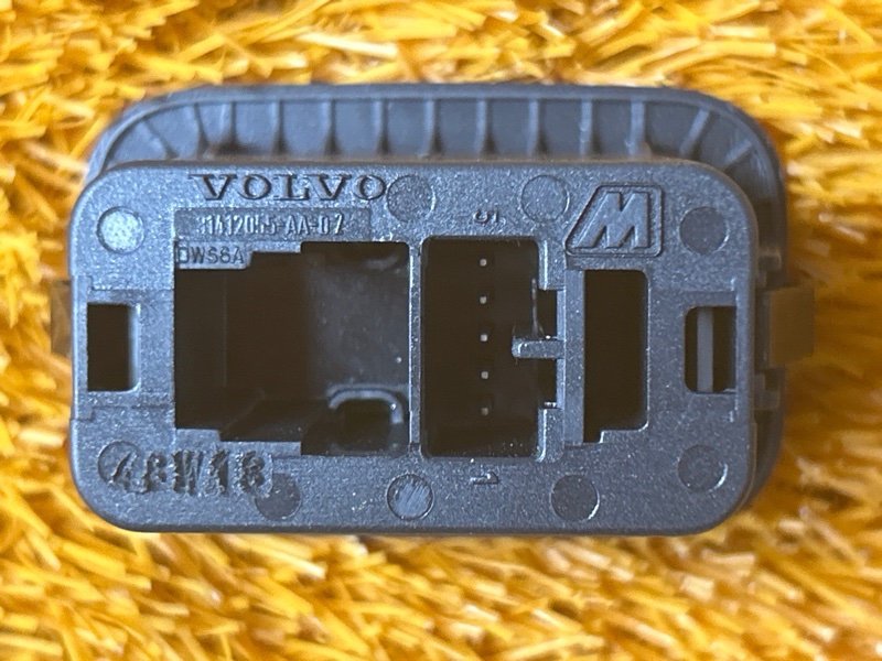 кнопка закрывания багажника, 1400 рублей, Красноярск