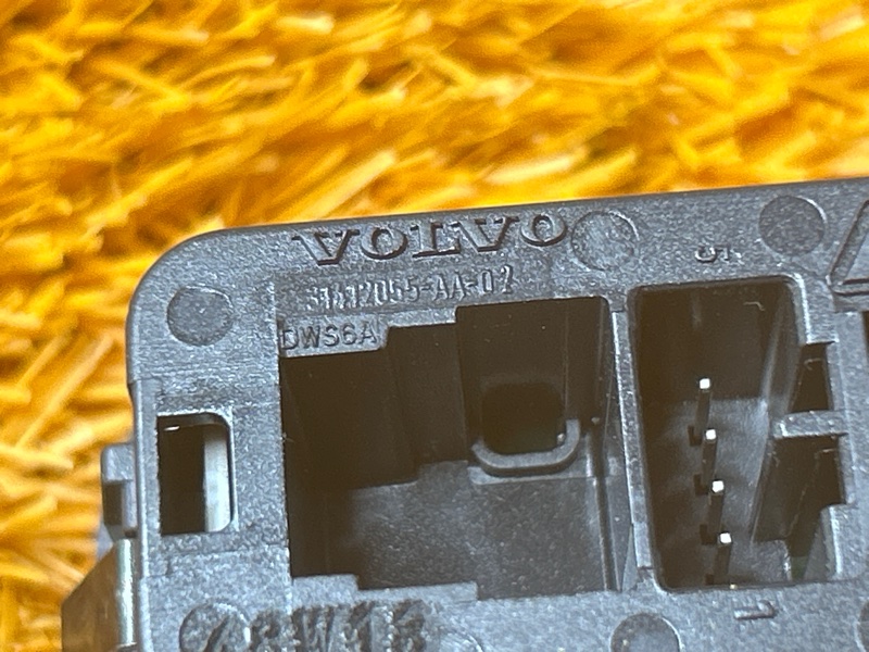 кнопка закрывания багажника, 1400 рублей, Красноярск