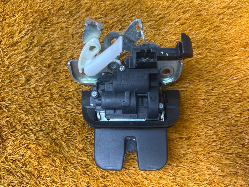 замок багажника, 3500 рублей, Красноярск