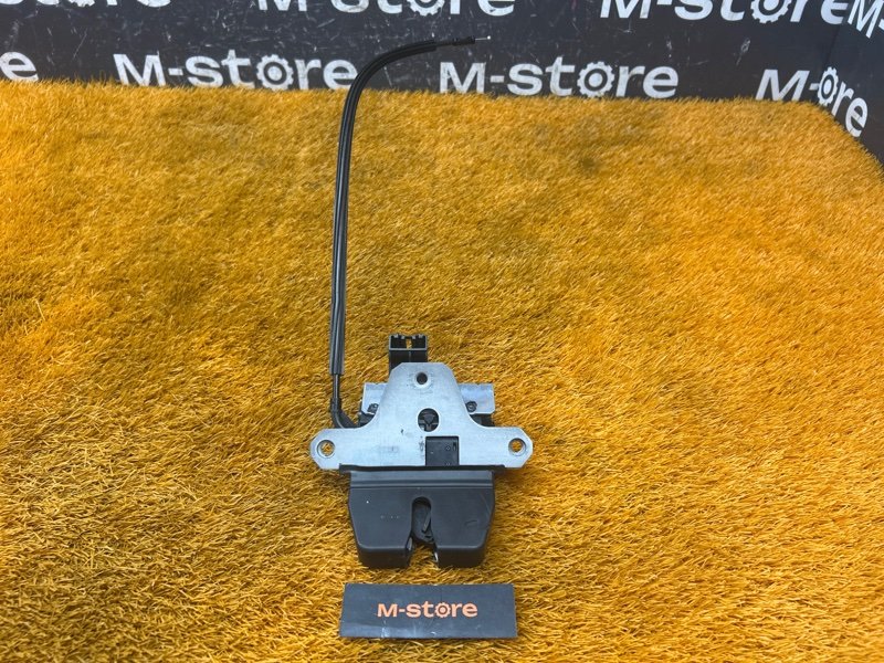 замок багажника, 9000 рублей, Красноярск