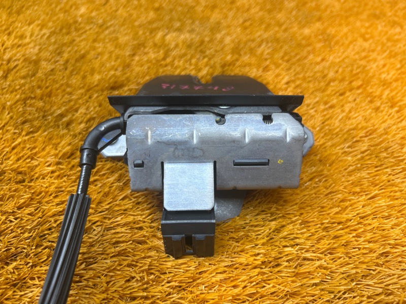 замок багажника, 9000 рублей, Красноярск