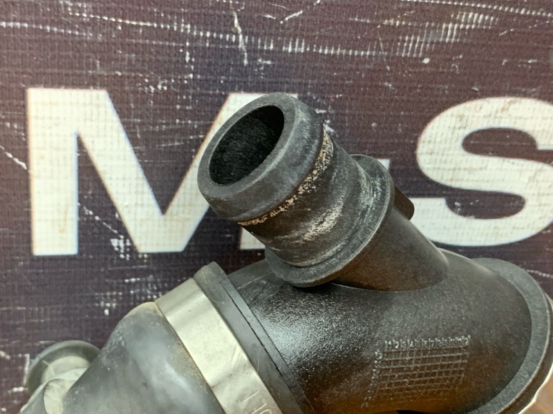 Патрубок радиатора нижний, 3000 рублей, Красноярск