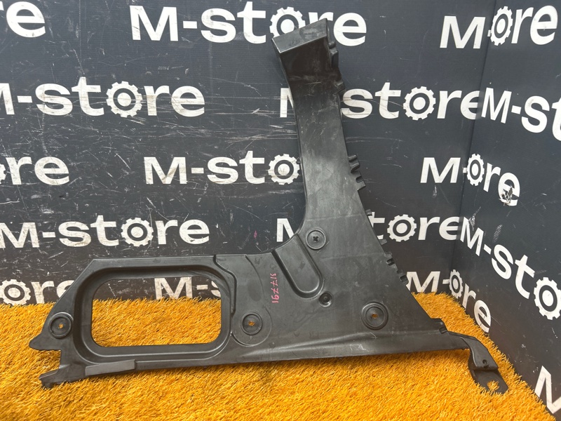 крепление бампера, 1000 рублей, Красноярск