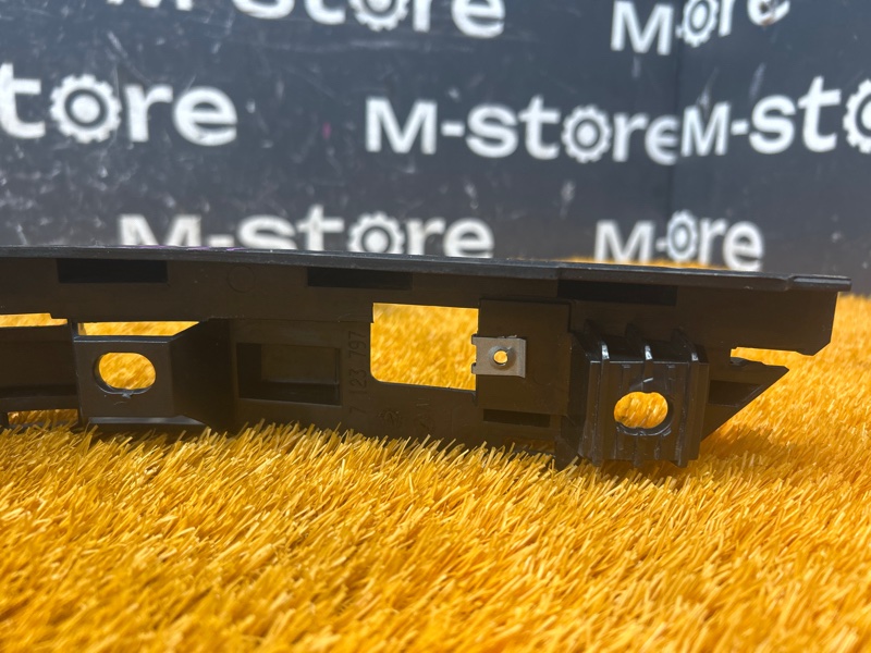 крепление бампера, 300 рублей, Красноярск