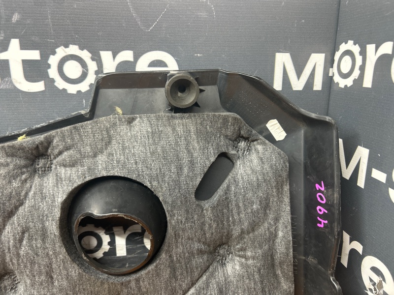 крышка двигателя, 4500 рублей, Красноярск