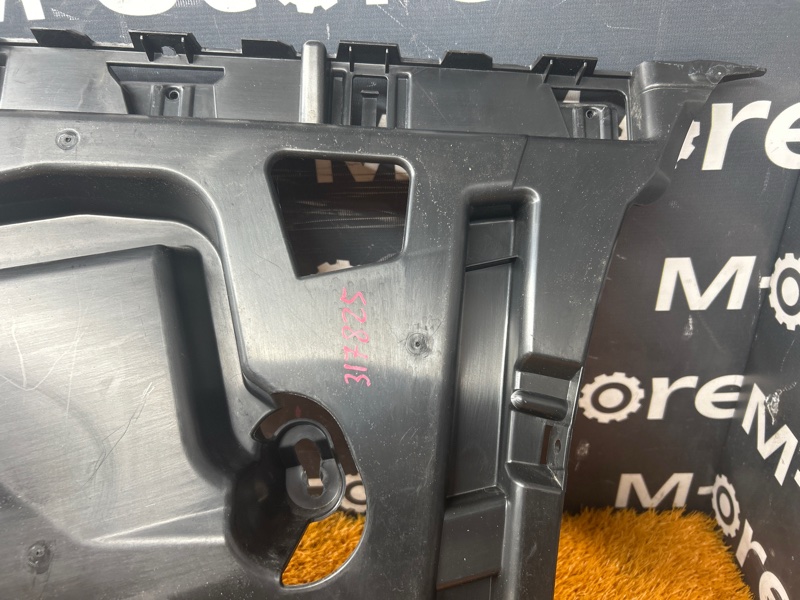 крепление бампера, 1000 рублей, Красноярск