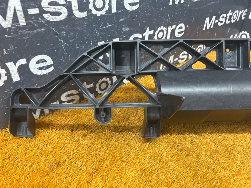 крепление бампера, 600 рублей, Красноярск