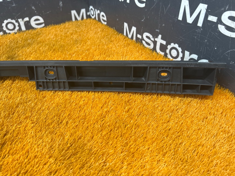 крепление бампера, 800 рублей, Красноярск