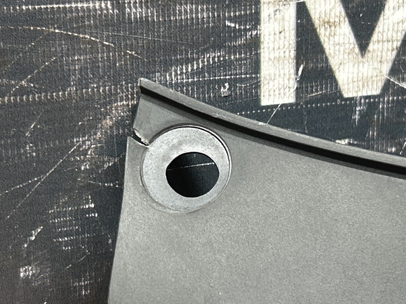 Накладка замка капота, 400 рублей, Красноярск