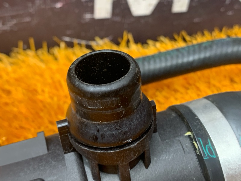 Патрубок радиатора верхний, 2000 рублей, Красноярск