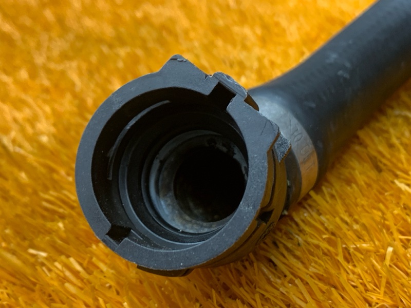 Патрубок системы охлаждения, 300 рублей, Красноярск