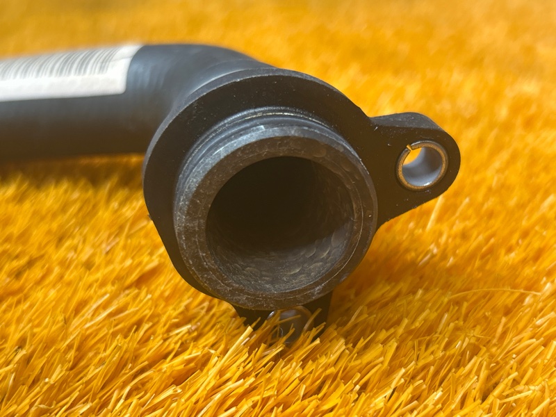 Патрубок системы охлаждения, 1500 рублей, Красноярск