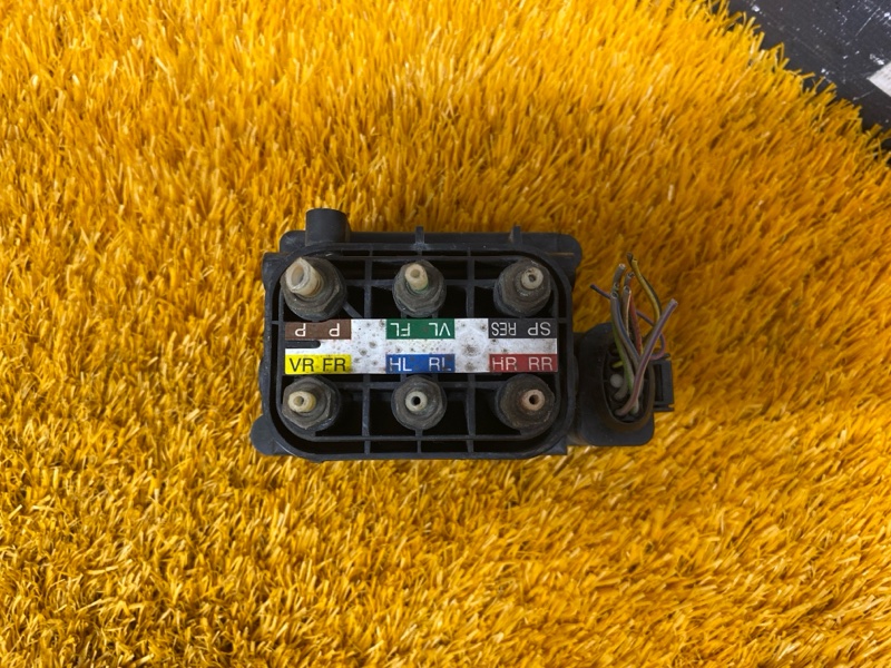 Блок клапанов пневмоподвески, 13500 рублей, Красноярск