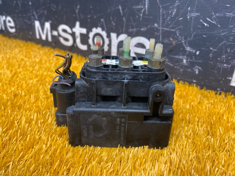 Блок клапанов пневмоподвески, 13500 рублей, Красноярск