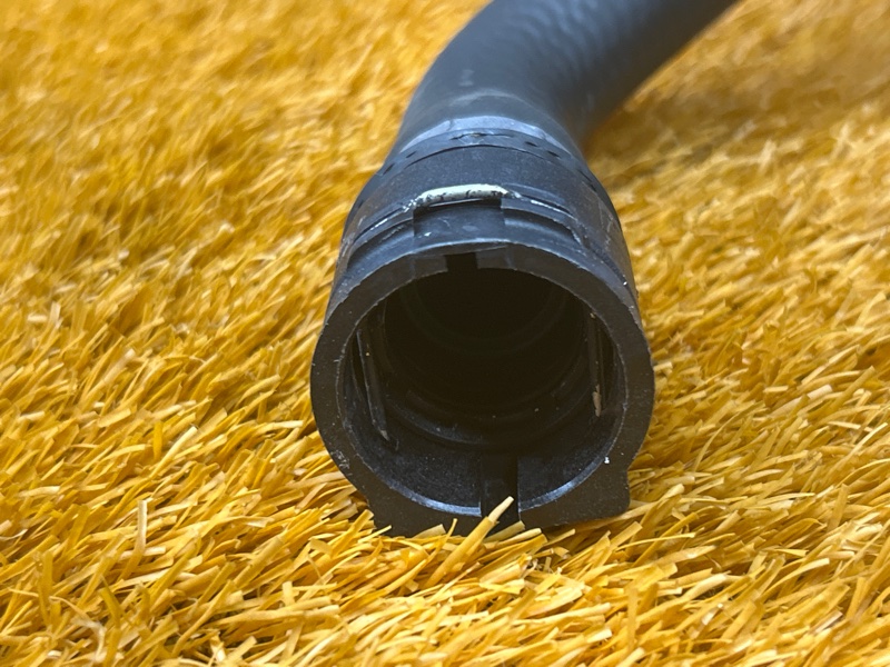 Патрубок системы охлаждения, 500 рублей, Красноярск