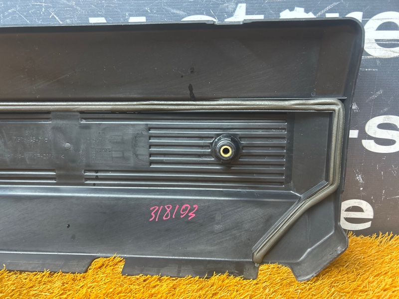 крышка двигателя, 500 рублей, Красноярск