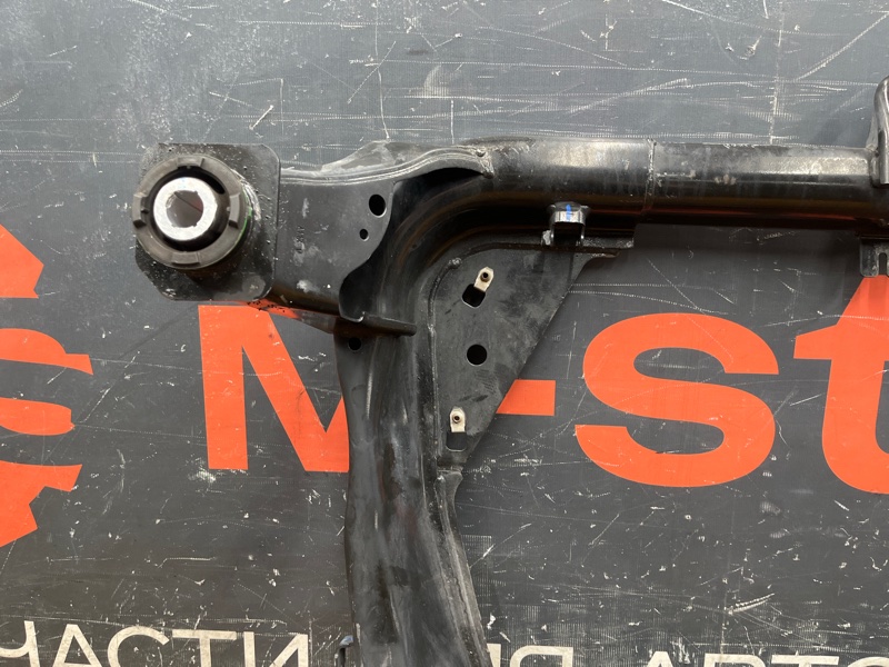 Балка поперечная (подрамник), 15000 рублей, Красноярск