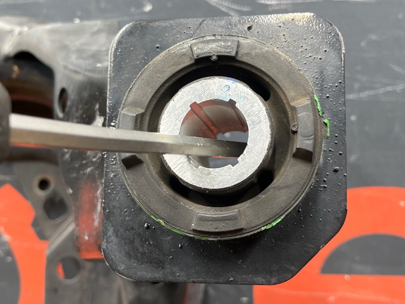 Балка поперечная (подрамник), 15000 рублей, Красноярск