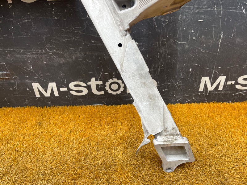 Балка поперечная (подрамник), 4500 рублей, Красноярск