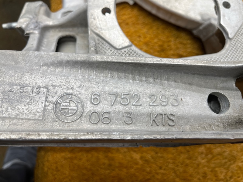 Балка поперечная (подрамник), 4500 рублей, Красноярск