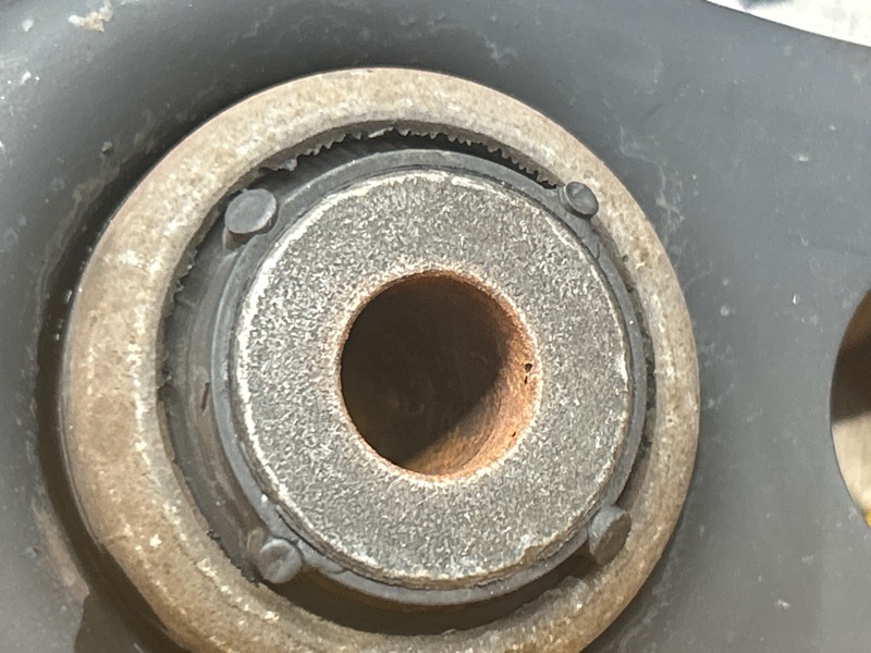 Рычаг подвески нижний, 2000 рублей, Красноярск