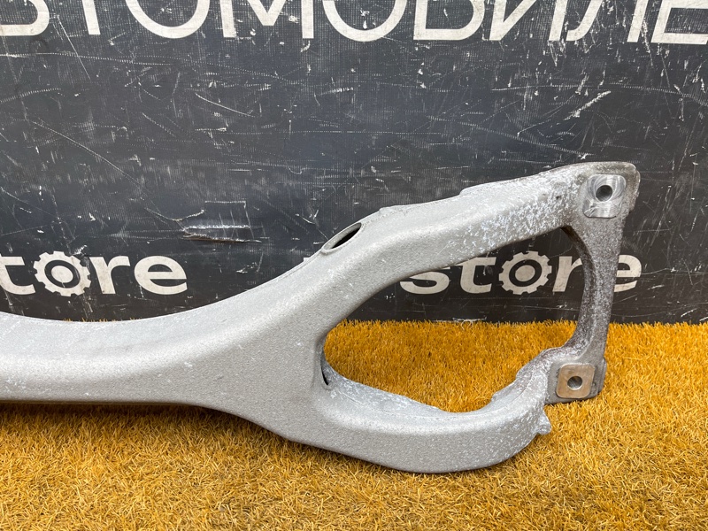 Балка поперечная (подрамник), 700 рублей, Красноярск