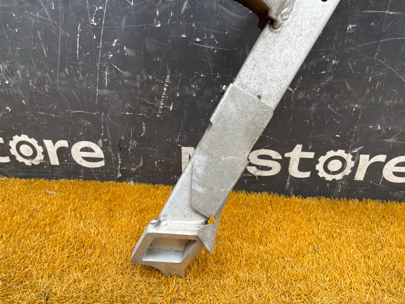 Балка поперечная (подрамник), 4500 рублей, Красноярск