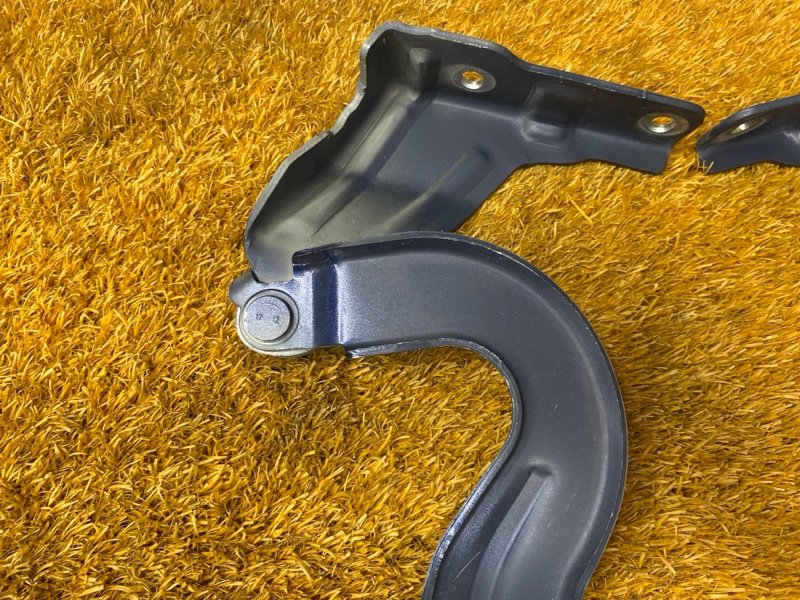 петля капота, 2000 рублей, Красноярск