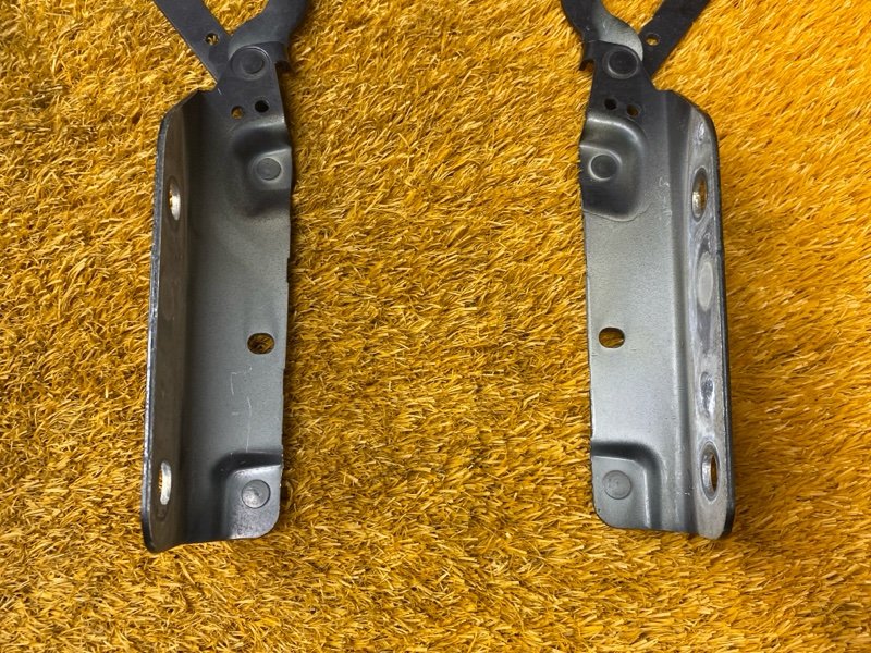 петля капота, 2000 рублей, Красноярск