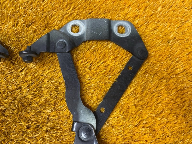 петля капота, 2000 рублей, Красноярск