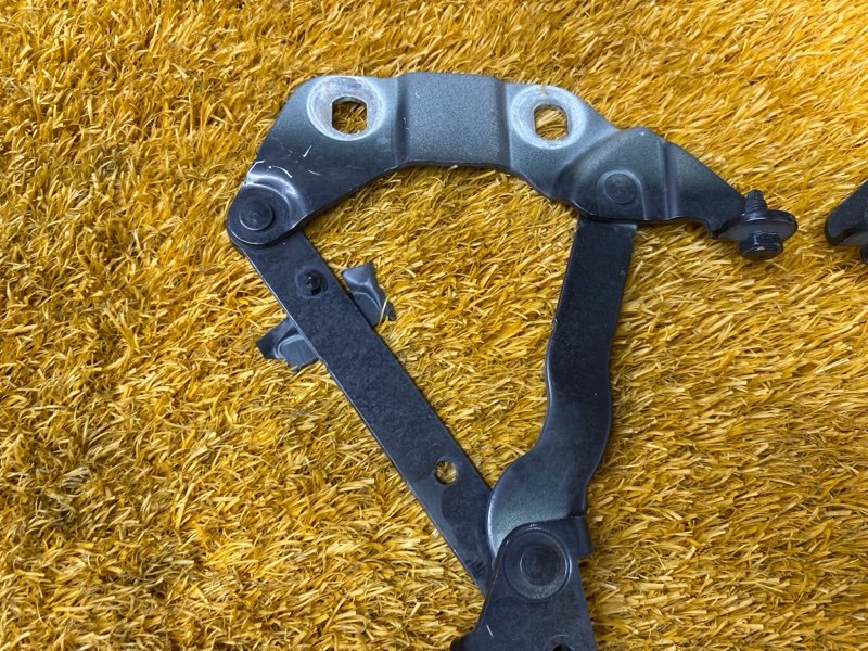 петля капота, 2000 рублей, Красноярск