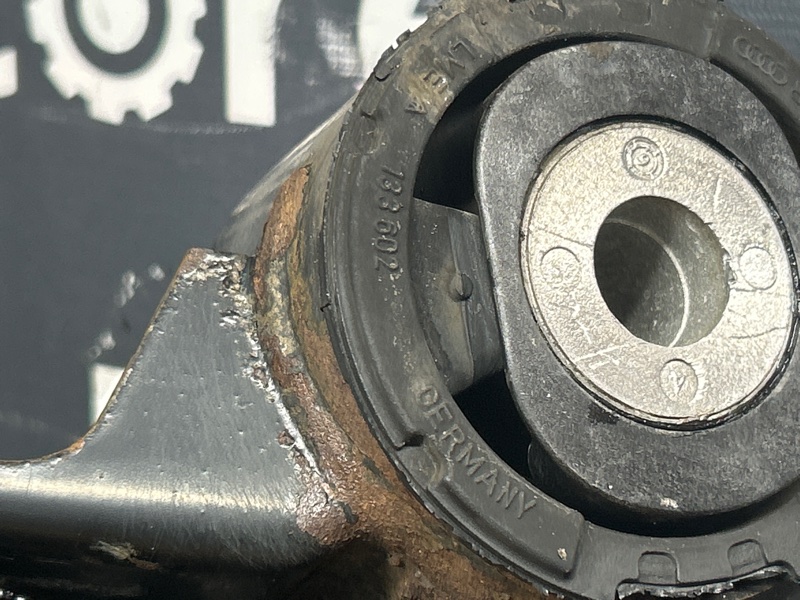 Балка поперечная (подрамник), 4000 рублей, Красноярск