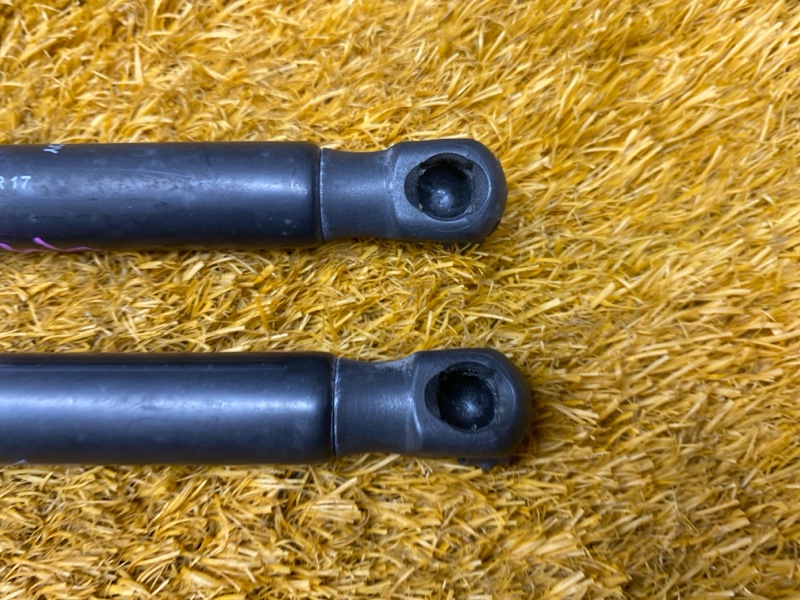 амортизатор капота, 1500 рублей, Красноярск