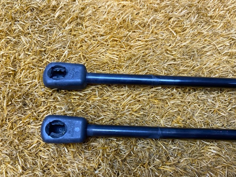 амортизатор капота, 1500 рублей, Красноярск