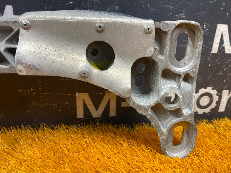 Кронштейн КПП, 1000 рублей, Красноярск