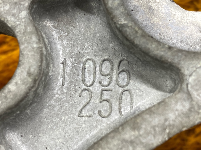 Кронштейн КПП, 1000 рублей, Красноярск