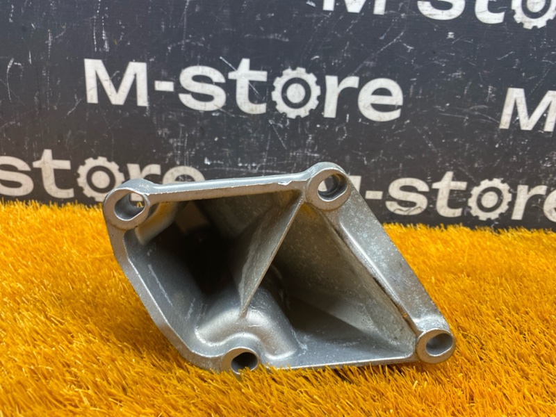 Кронштейн подушки двигателя, 500 рублей, Красноярск