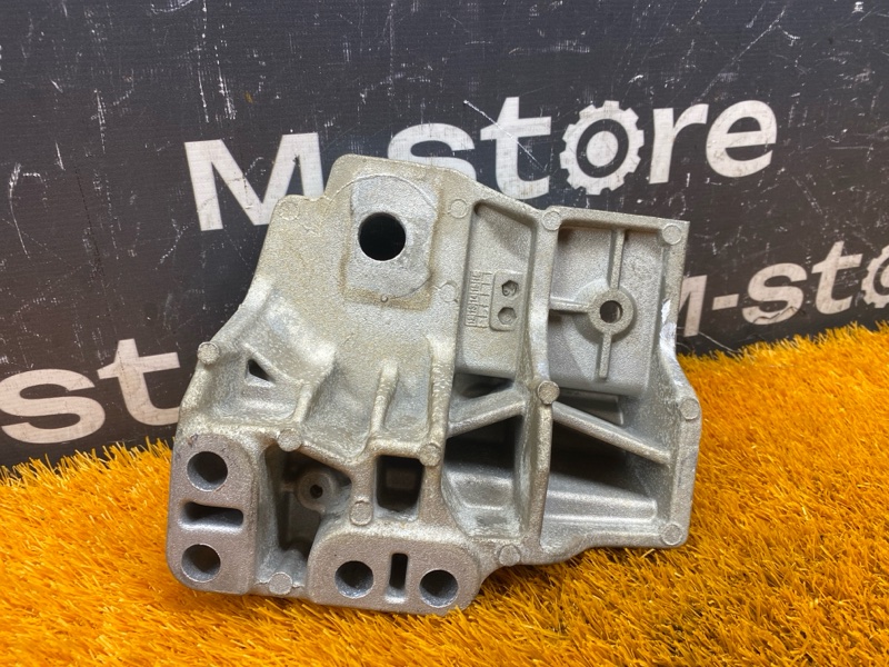 Кронштейн подушки двигателя, 3200 рублей, Красноярск