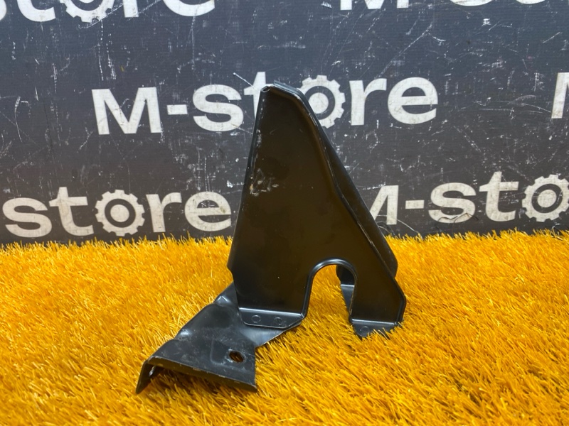 Кронштейн замка капота, 500 рублей, Красноярск