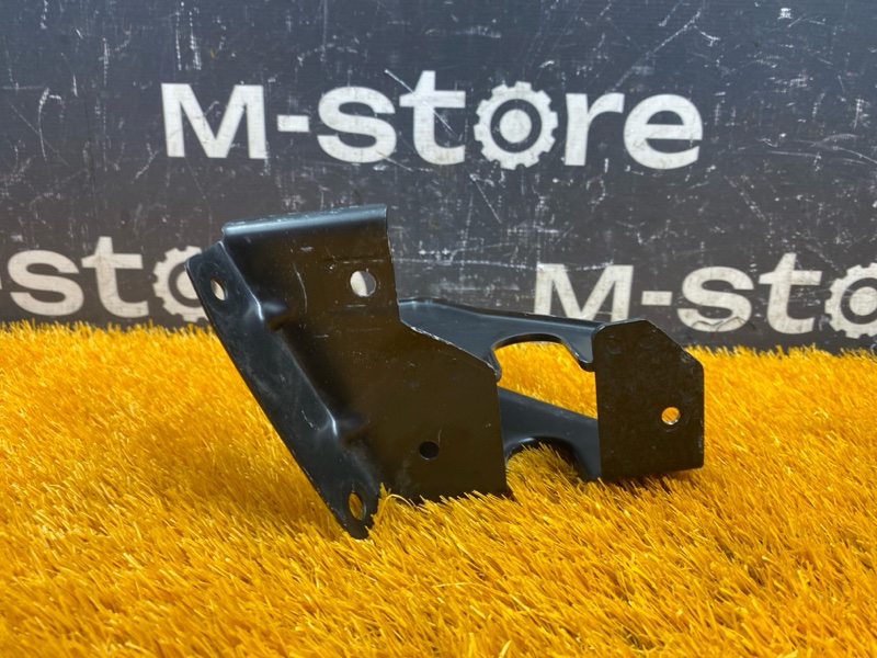 Кронштейн замка капота, 500 рублей, Красноярск