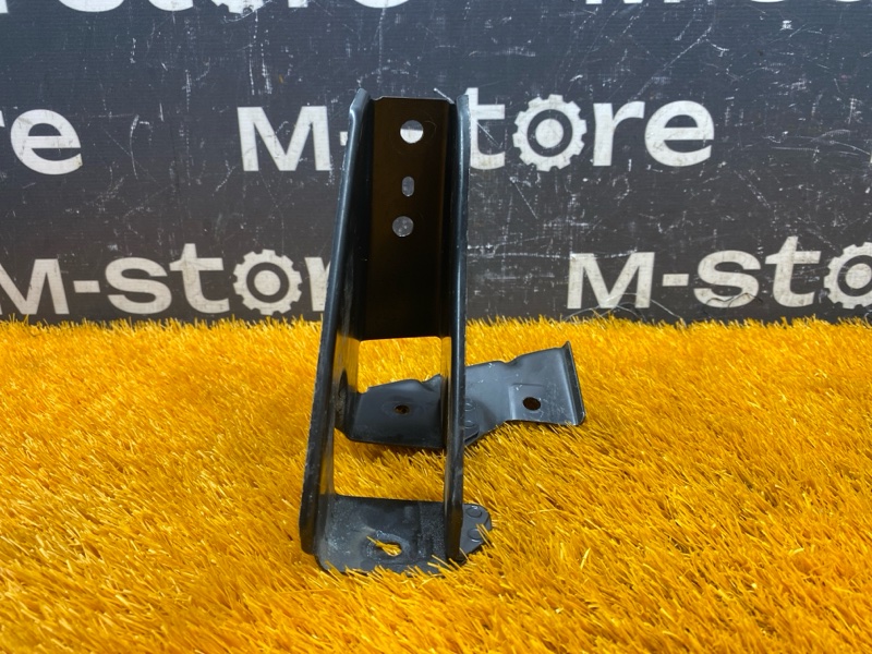 Кронштейн замка капота, 500 рублей, Красноярск